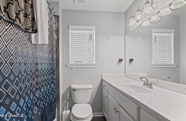 275 Magnolia Gardens Dr, Hernando, MS 38632 - full bathroom with vanity and a shower with shower curtain