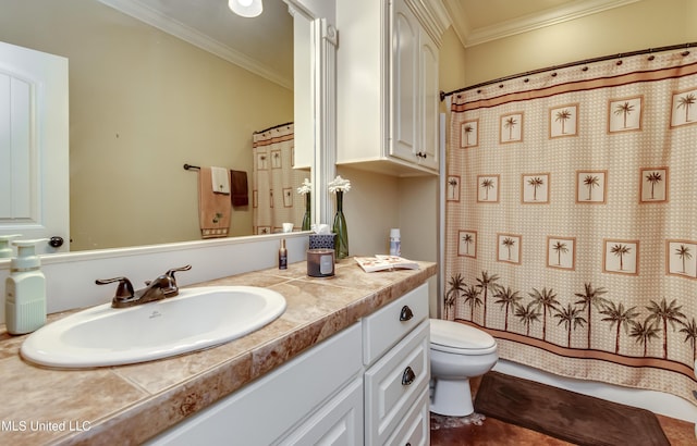 bathroom with vanity, ornamental molding, a shower with shower curtain, and toilet