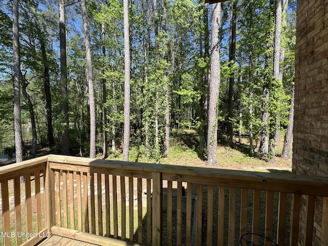 110 Hawks Nest Cv, Brandon, MS 39042 - view of wooden terrace