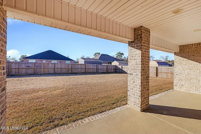 view of yard with a patio area