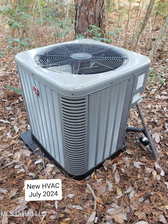 exterior details featuring cooling unit