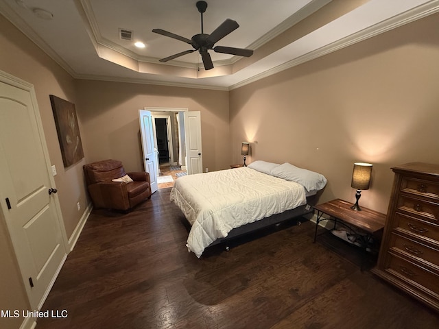 104 Belle Oak Dr, Brandon, MS 39042 - bedroom with a raised ceiling, wood finished floors, crown molding, baseboards, and a ceiling fan