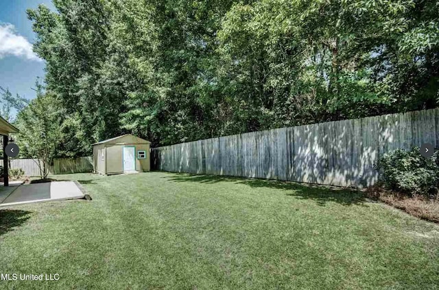 104 Belle Oak Dr, Brandon, MS 39042 - view of yard featuring a patio