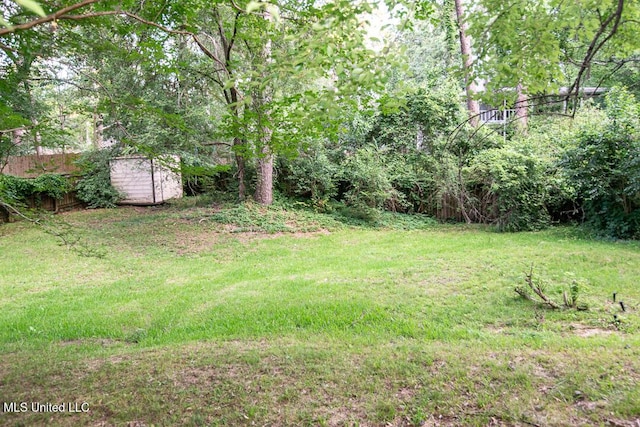 1777 Brecon Dr, Jackson, MS 39211 - view of grassy yard