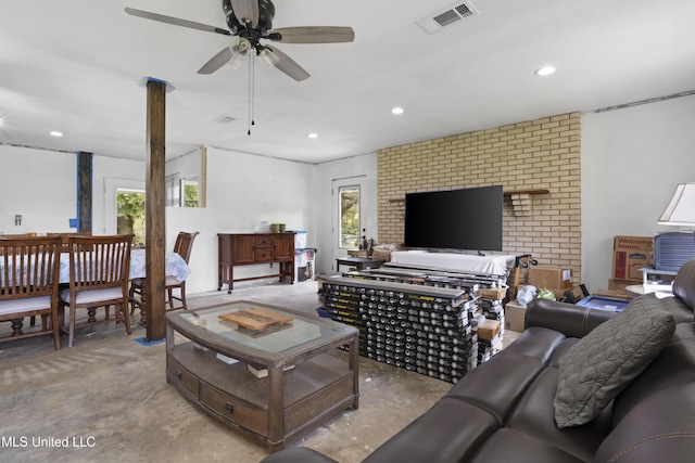 23601 Hinton Rd, Lucedale, MS 39452