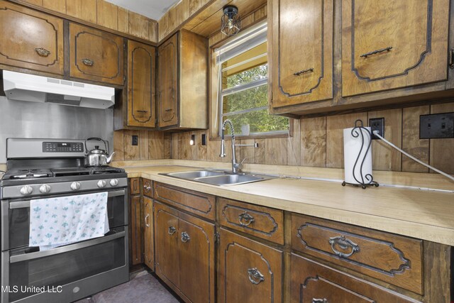 23601 Hinton Rd, Lucedale, MS 39452