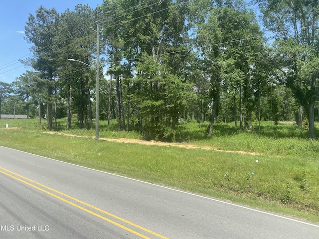 None Hall Street, Wiggins, MS 39577