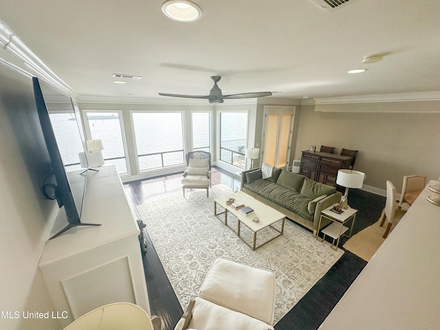 122 Breakers Ln, Ridgeland, MS 39157 - living area featuring wood finished floors, visible vents, recessed lighting, crown molding, and ceiling fan