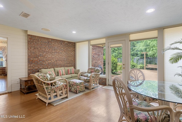 20 Peachtree Ln, Madison, MS 39110 - living area featuring a textured ceiling, wood finished floors, and recessed lighting