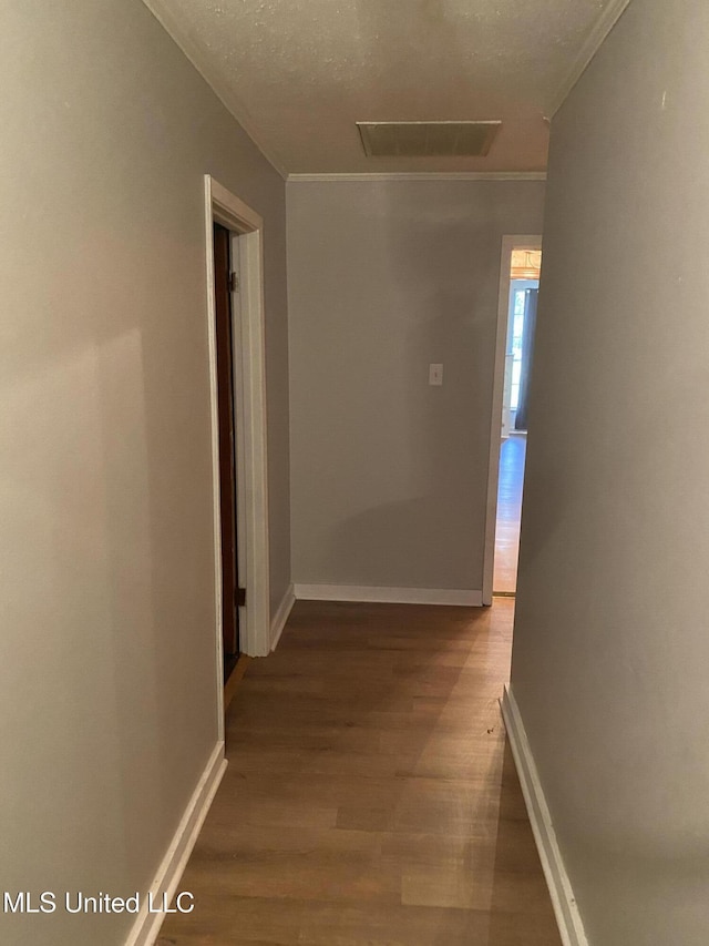 102 Brooklyn Dr, Natchez, MS 39120 - hall with ornamental molding and wood finished floors