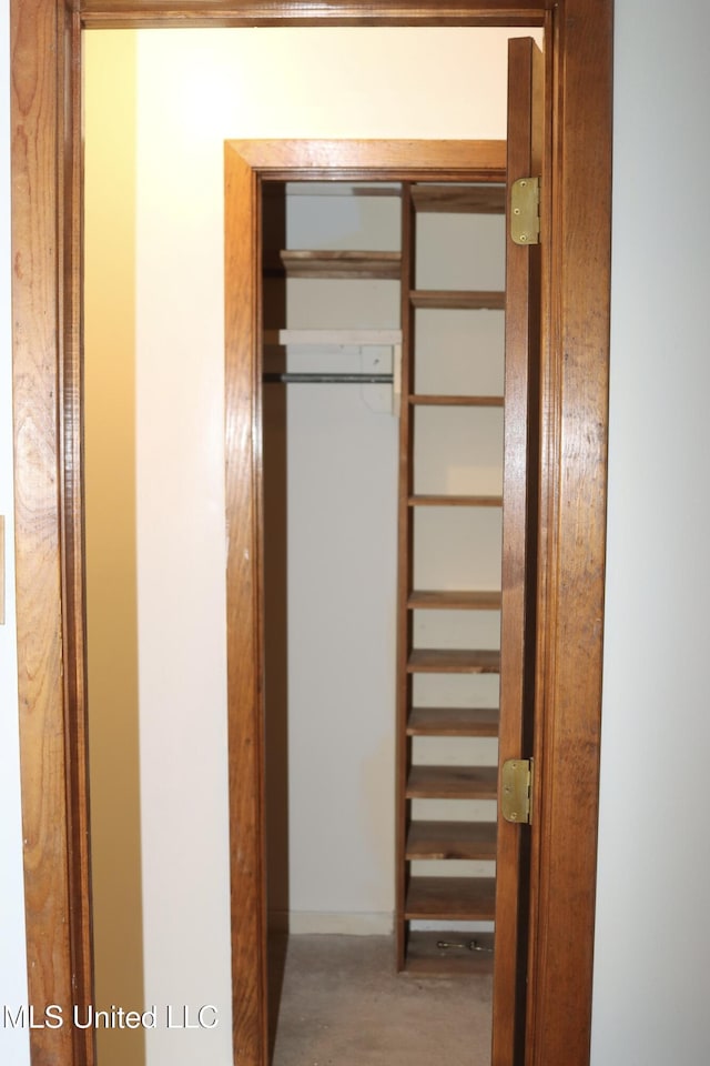 219 Lake Cove Dr, Jackson, MS 39212 - view of closet