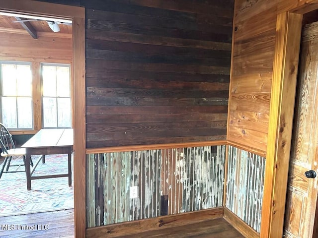 12 N Oak St, Vidalia, LA 71373 - room details with wood walls