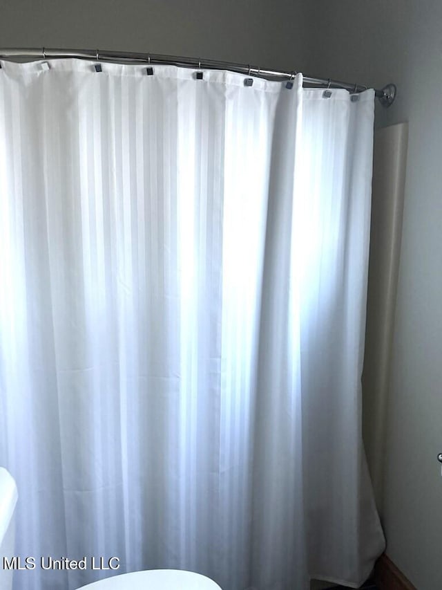 12 N Oak St, Vidalia, LA 71373 - bathroom featuring toilet