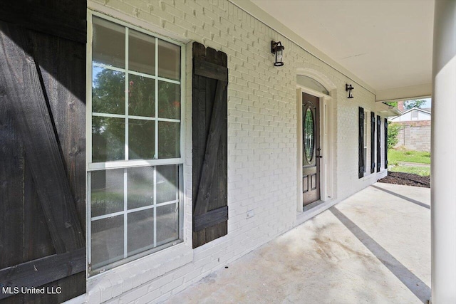 602 Hathaway Dr, Clinton, MS 39056 - view of covered porch