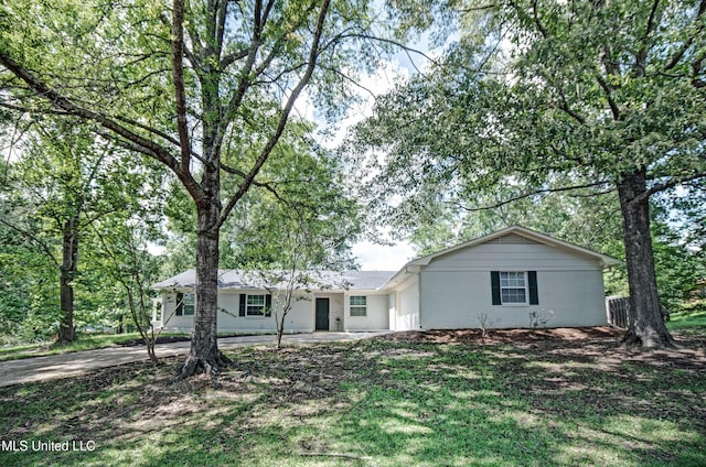 1201 Manchester Dr, Clinton, MS 39056 - single story home featuring brick siding and driveway