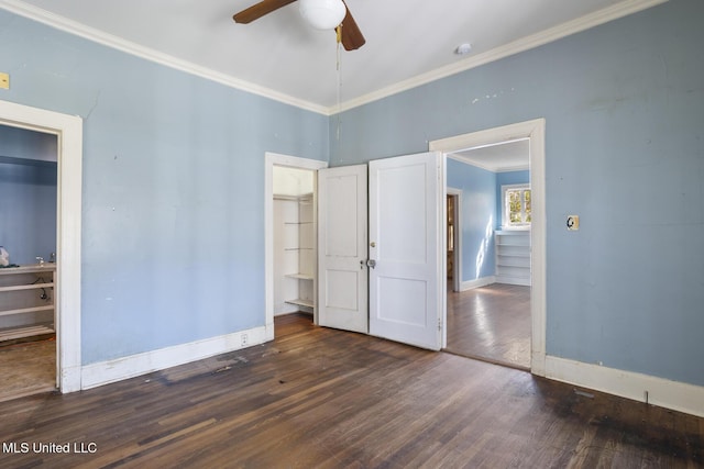 unfurnished bedroom with ceiling fan, wood-type flooring, baseboards, and ornamental molding