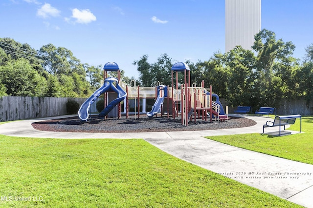 view of jungle gym featuring a yard