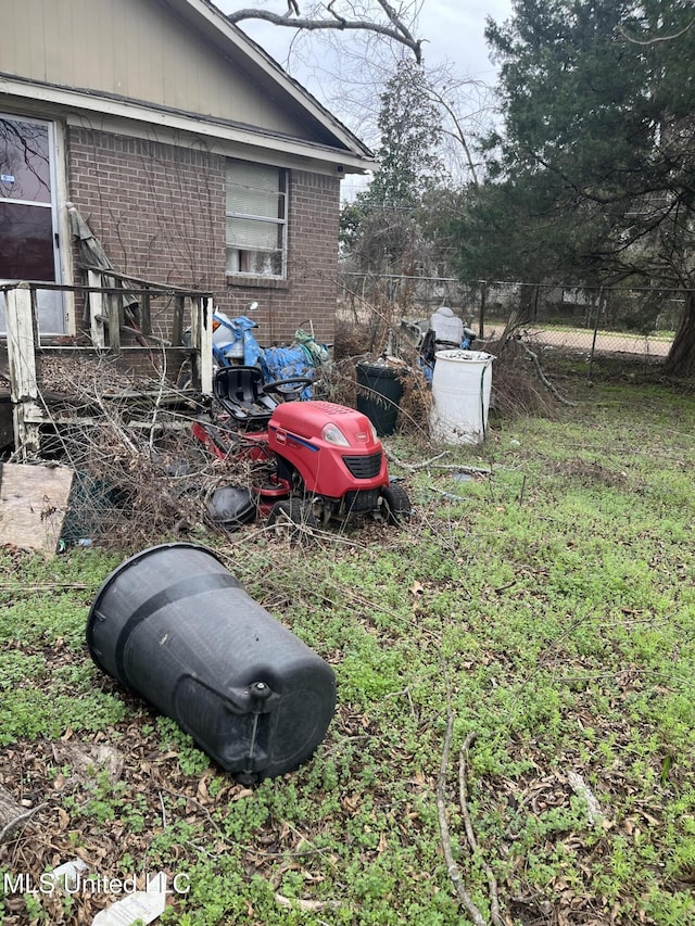 3704 Hollywood Ave, Jackson, MS 39213 - view of yard with fence
