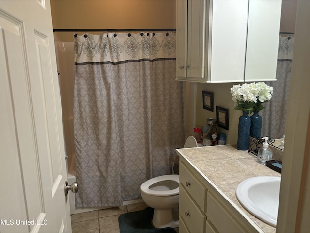 140 Devlin Springs Dr, Madison, MS 39110 - bathroom featuring toilet, vanity, tile patterned floors, and shower / tub combo