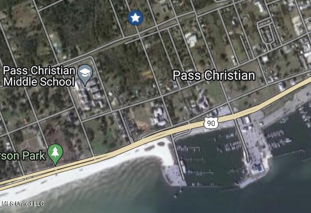 320 Hiern Ave, Pass Christian, MS 39571