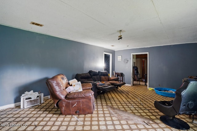 9 Gail St, Hattiesburg, MS 39402 - carpeted living area with baseboards