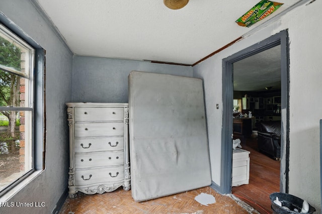 9 Gail St, Hattiesburg, MS 39402 - bedroom with ornamental molding