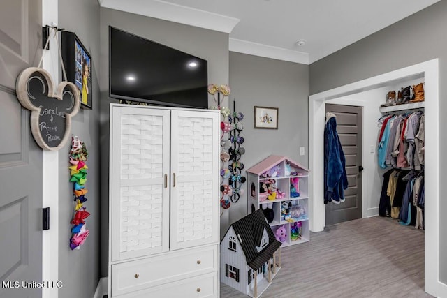 15225 Branigar, Biloxi, MS 39532 - playroom featuring wood finished floors