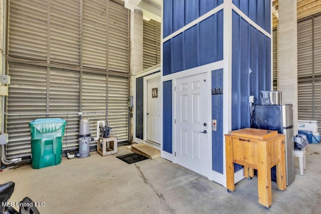 15225 Branigar, Biloxi, MS 39532 - entrance to property with board and batten siding
