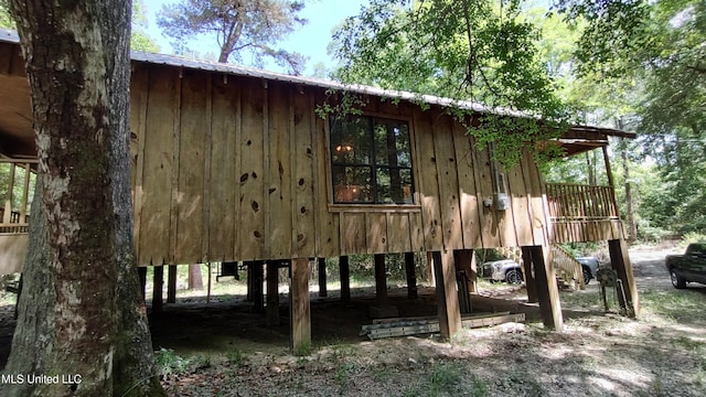 view of outdoor structure