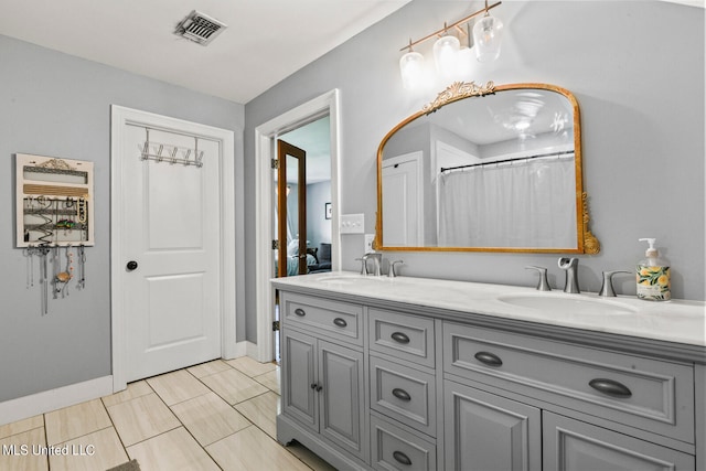 bathroom with vanity