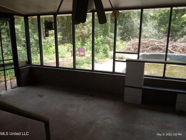 751 Dorgan St, Jackson, MS 39204 - view of unfurnished sunroom