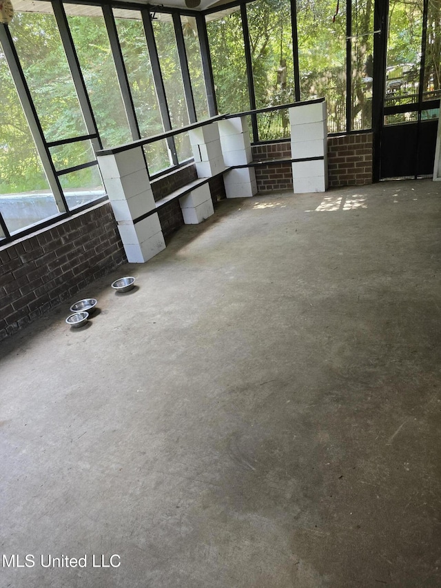 751 Dorgan St, Jackson, MS 39204 - view of unfurnished sunroom