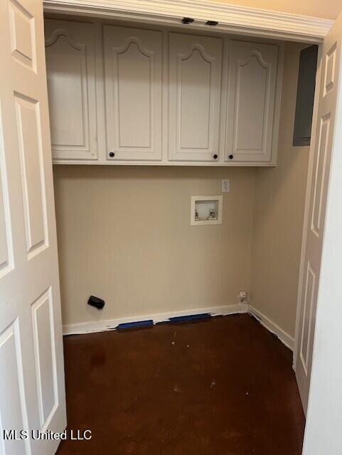 708 Bo Blaze Cv, Brandon, MS 39047 - washroom featuring hookup for a washing machine and baseboards