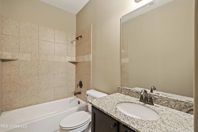 4913 Deer Run Rd, Olive Branch, MS 38654 - full bath featuring toilet, vanity, and shower / tub combination