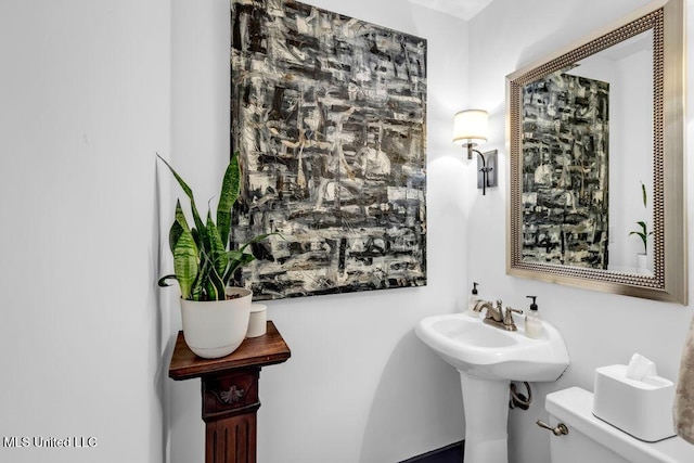 426 Donwood Pl, Biloxi, MS 39530 - bathroom with toilet