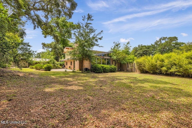 426 Donwood Pl, Biloxi, MS 39530 - view of grassy yard