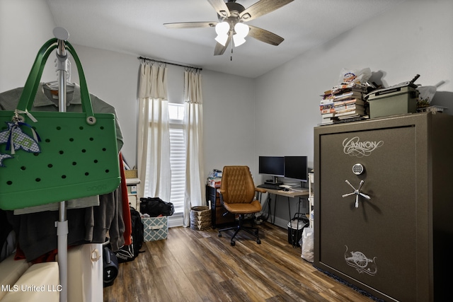 office area featuring ceiling fan and wood finished floors