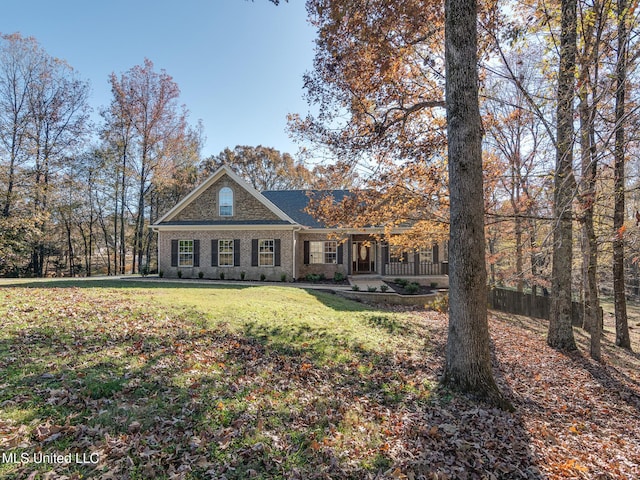 view of front of property with a front yard