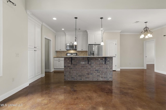 kitchen featuring stainless steel appliances, finished concrete flooring, baseboards, decorative backsplash, and white cabinetry