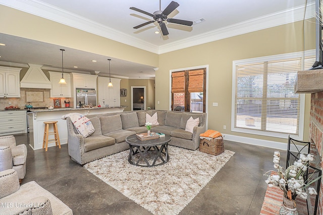 living area featuring recessed lighting, baseboards, visible vents, and ornamental molding