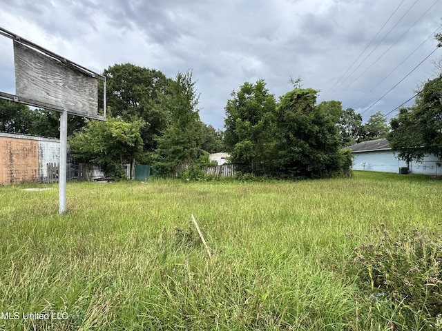 1918 Pass Rd, Gulfport, MS 39501