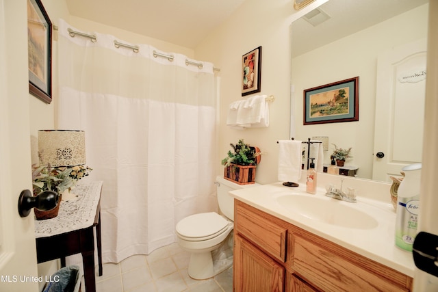 full bathroom featuring tile patterned flooring, toilet, visible vents, vanity, and a shower with curtain