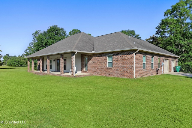 exterior space featuring a lawn