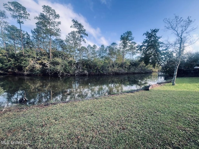 Listing photo 2 for 1820 Seacrest Dr, Gautier MS 39553