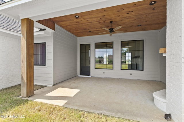 view of patio / terrace with ceiling fan