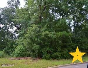 3 Creek Dr, Gulfport, MS 39503