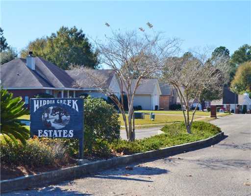 3 Creek Dr, Gulfport, MS 39503