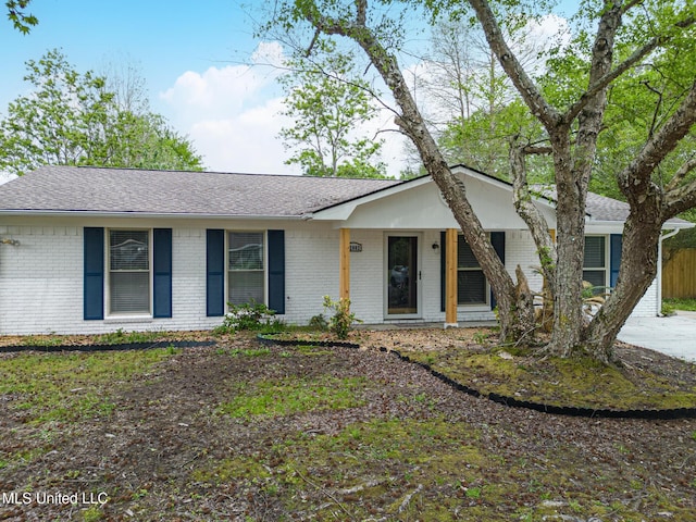 12082 Marlane Pl, Gulfport, MS 39503 - view of front of property featuring brick siding and a shingled roof
