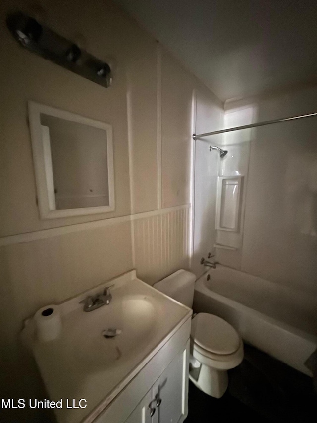 1870 Wisteria Dr, Jackson, MS 39204 - bathroom with vanity, toilet, and shower / tub combination