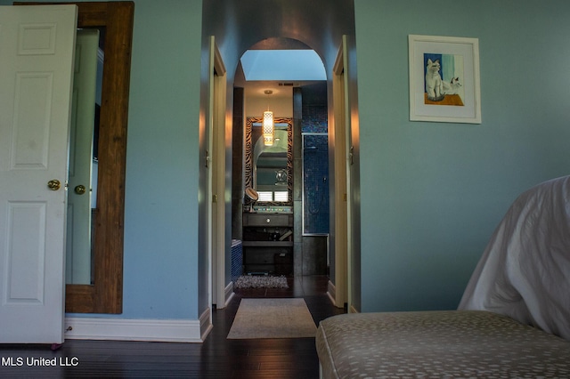 414 Spike Rdg, Canton, MS 39046 - bedroom featuring baseboards and wood finished floors
